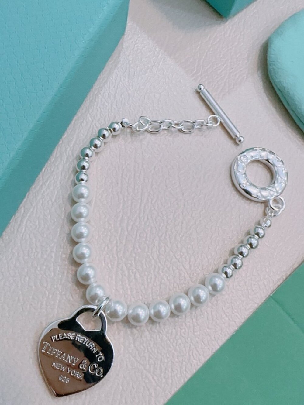 Tiffany & Co. Return to Tiffany Heart Tag Pearl Toggle Bracelet